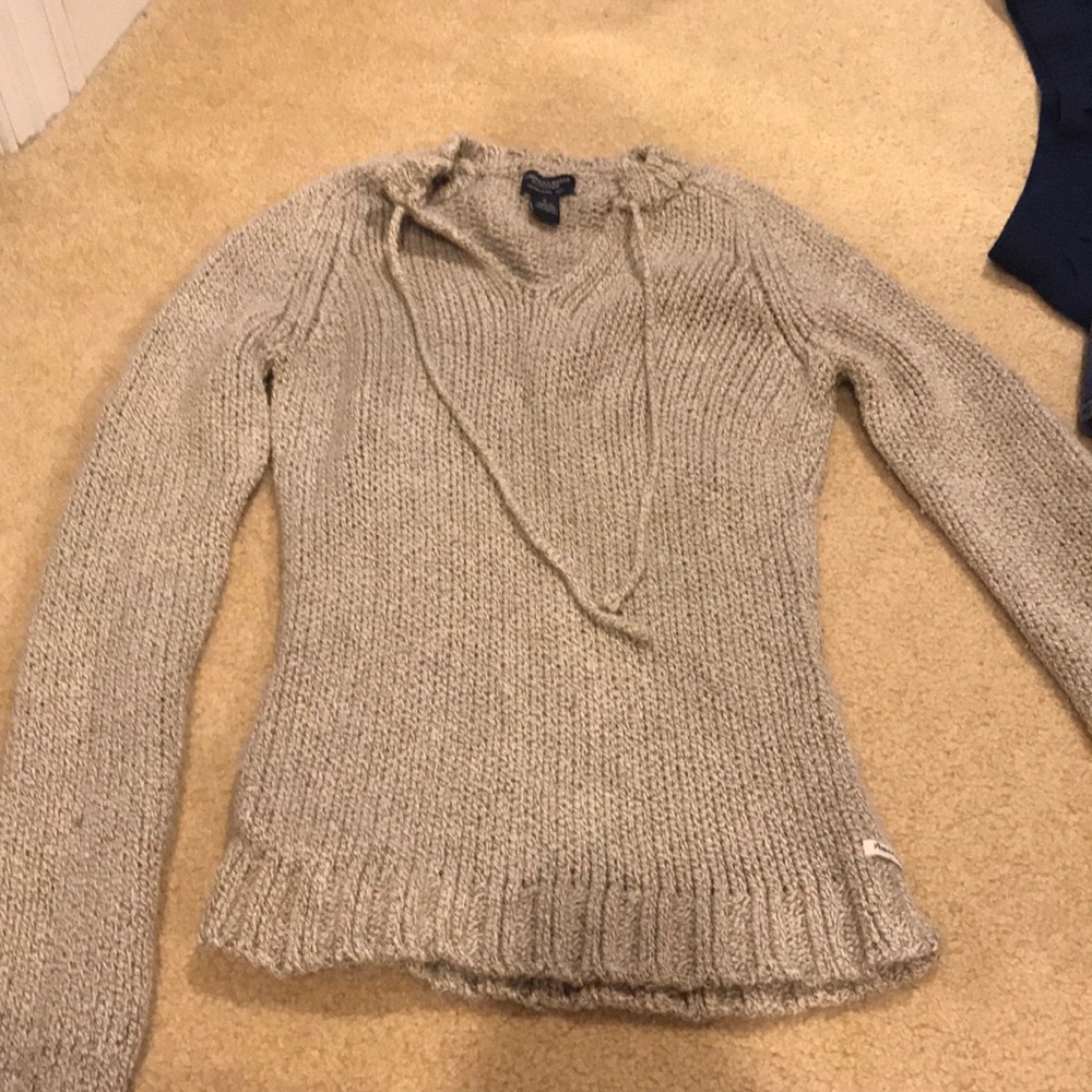 American eagle sweater